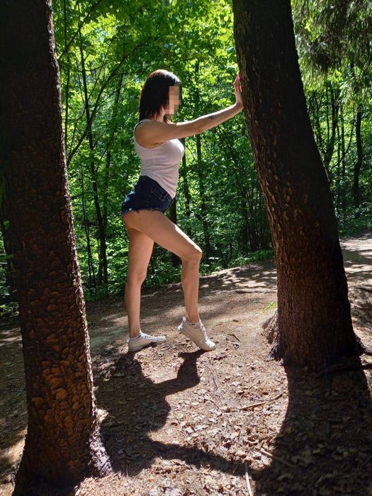 Интимные встречи в Пскове: Как выбрать лучших девушек для досуга на час